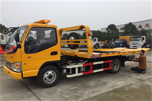 八步哪里有拖车服务