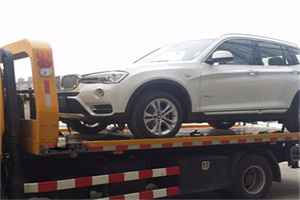 八步拖车24小时服务电话