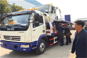 八步汽车道路救援拖车价格